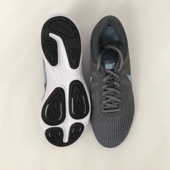 MMNS Nike Revolution 4 wide - Picture 6 of 10